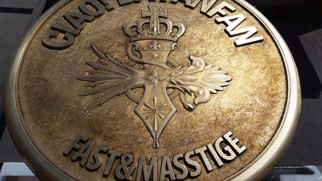 Мраморная трехмерная гравировка с помощью CNC для табличек